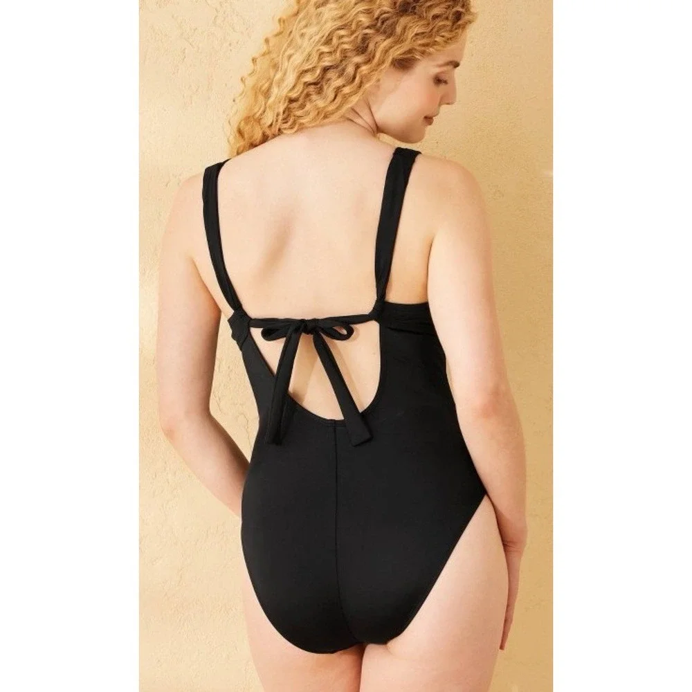 Women's‎ 8-10 Plunge Neck Tummy Control Full Coverage Black One Piece